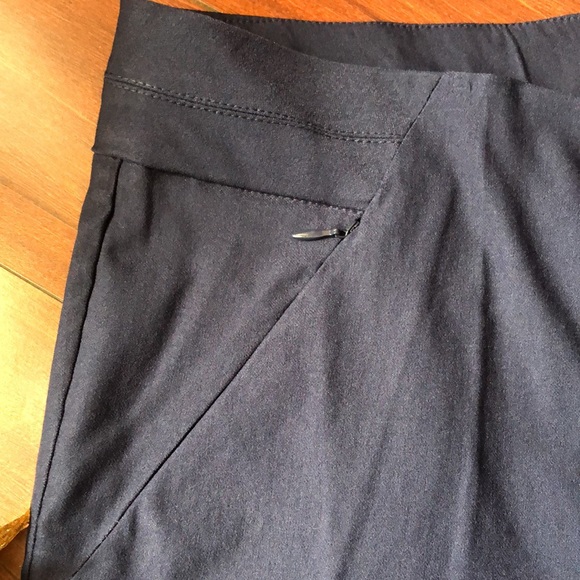 NWT Women’s pants/NANETTE LEPORE - Picture 8 of 16